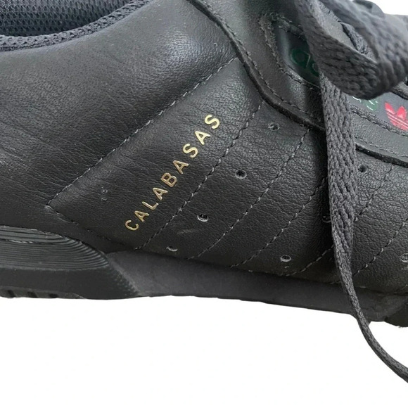 Adidas Calabasas Sleek Black Design US Size 9.5 Comfortable and Durable - Picture 6 of 10